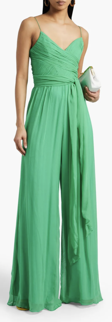 Can You Wear Green And Blue Together – Hell Yeah!